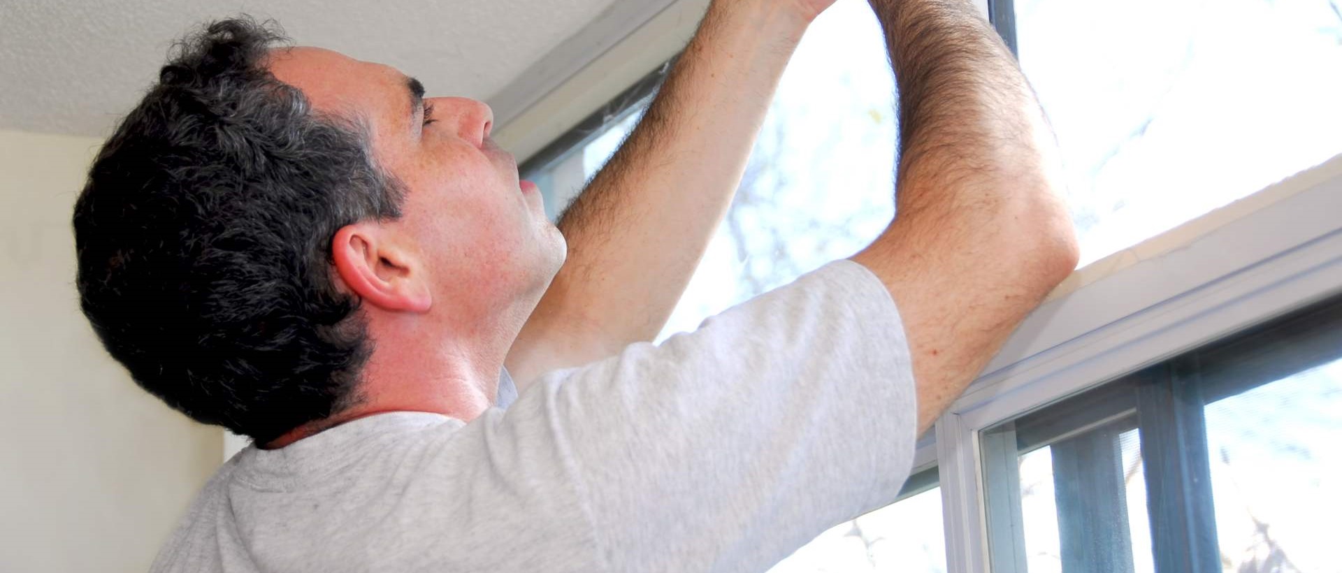 curtain fitters W9